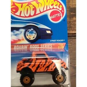 Vintage NOS 1995 Hot Wheels Roarin' Rods Series #1/4, Street Roader Orange #303